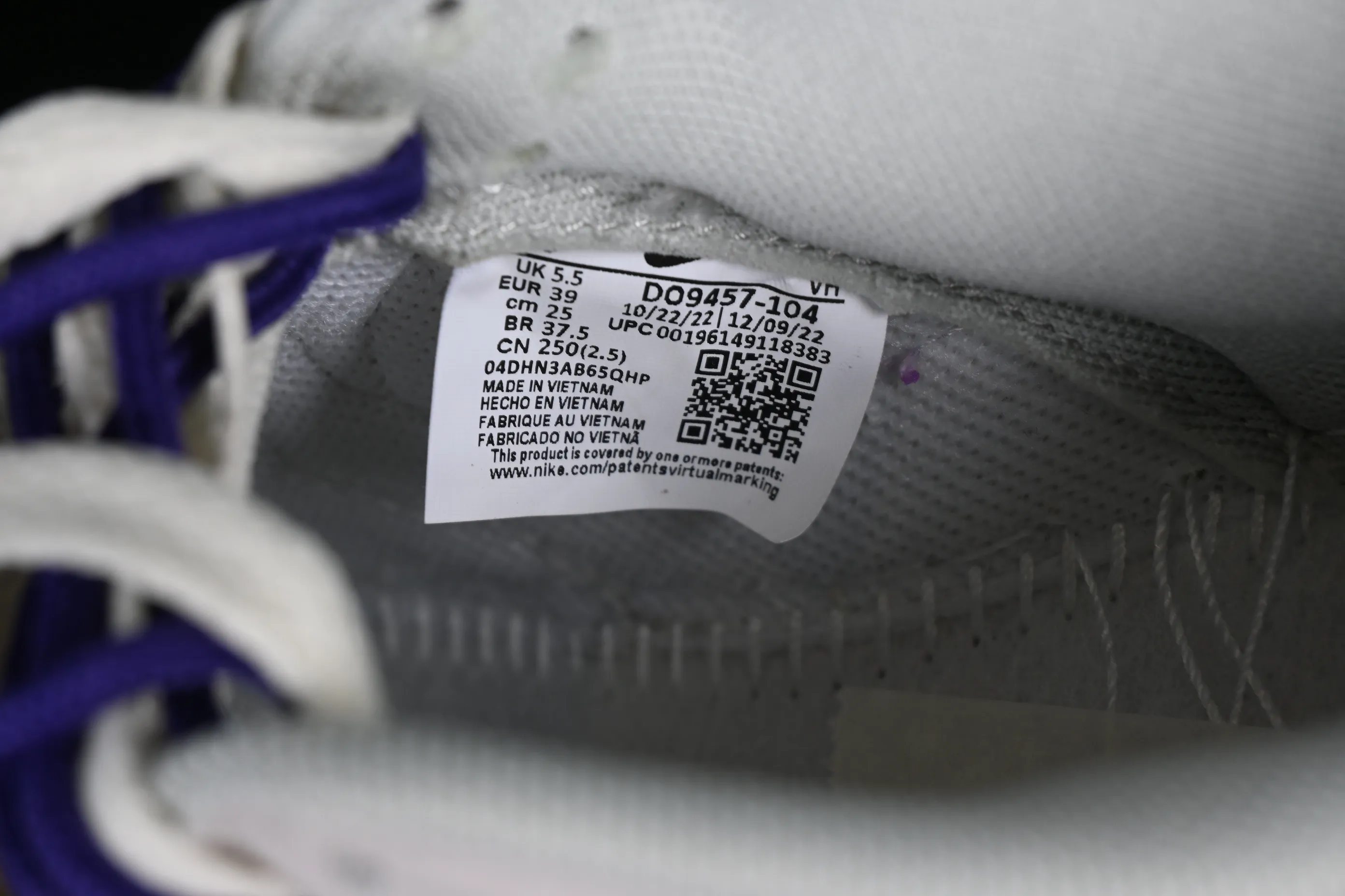 All Categories Nk SB Dunk Series Nk SB Dunk Low Low-top sneakers Cost-effective version Nk SB Dunk Low "85" double hook SB low-top sports and leisure sneakers DO9457-103